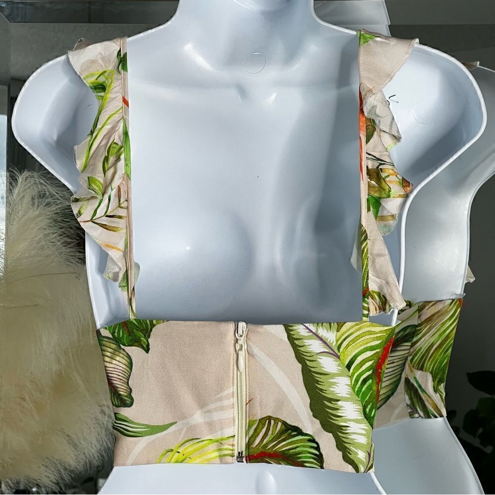 STUDIO F Palm Print Cropped Knit Tank Top Size S - Picture 4 of 7